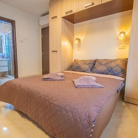 Villa La Dama à Novi Vinodolski Extérieur photo